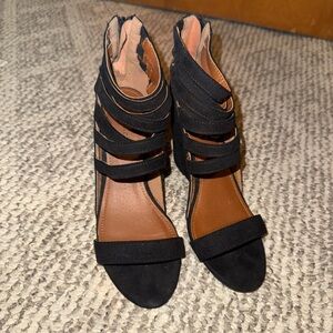Elegant Black Strappy Women's Sandals
